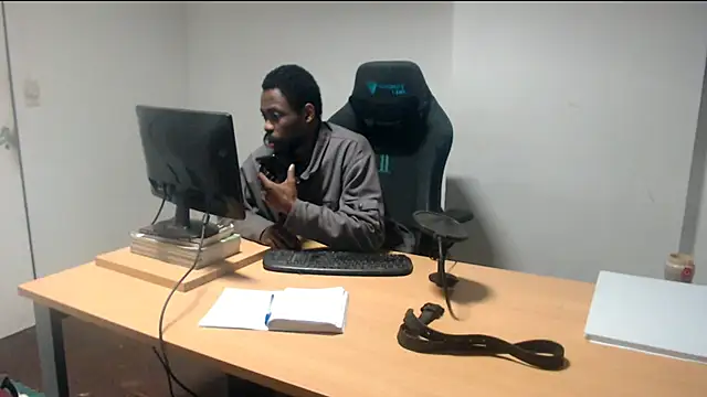 Mastertopdomen Live XXX chat
