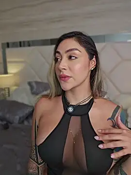 Chat +18 de Miacoleman_ ao vivo