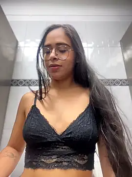 HappyKittyXXX élő XXX-chatje