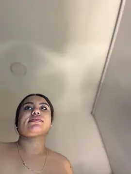 Chatroom XXX en direct de valeria2019hot