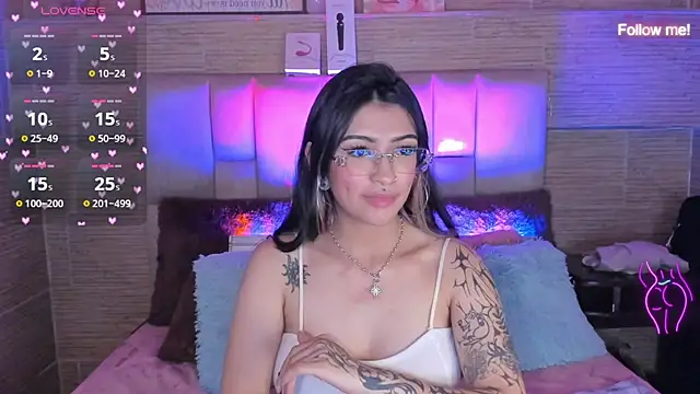 Chatroom XXX en direct de mia_devine_