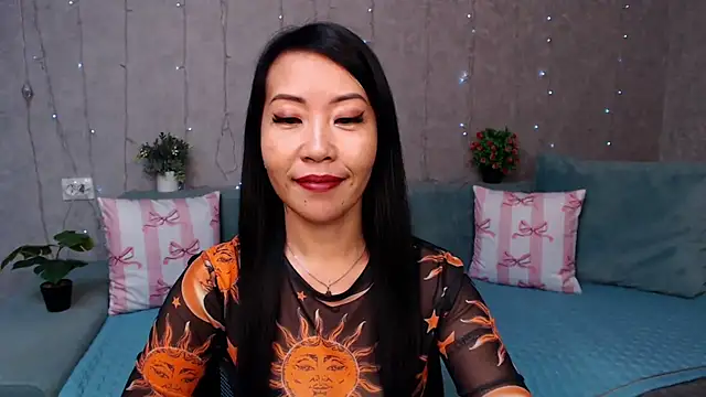 LiaPak Chat XXX in diretta