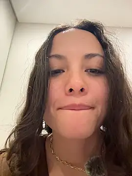 Chat +18 de Megan_Rodrigo ao vivo
