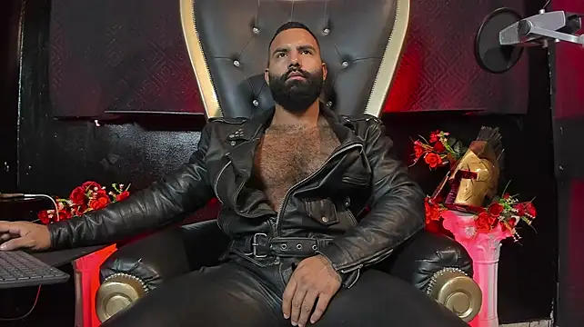 دردشة BeardAndrew الجنسية المباشرة