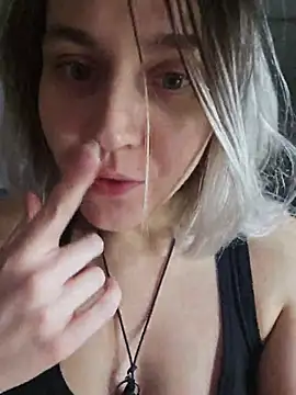 ScarletsWeb élő XXX-chatje
