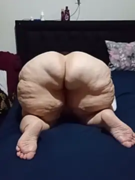 MegaAssMature live XXX chat