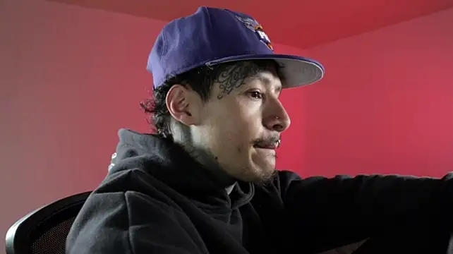 trieone live XXX chat