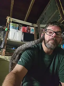ultimateBWC Chat XXX in diretta
