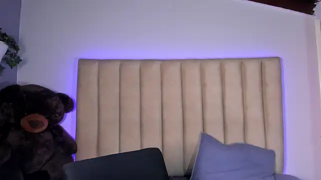 gemma_19_ Adlı Modelin Canlı XXX Sohbeti
