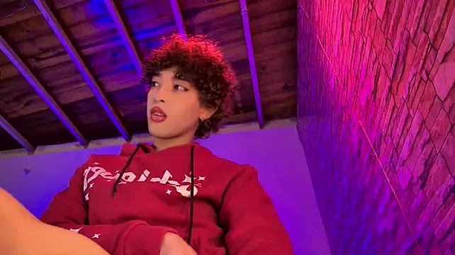 Chat XXX en directo de xFemboyToy