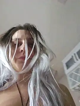 ScarletsWeb élő XXX-chatje