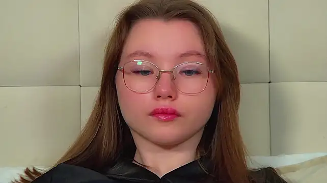KeiraAsti's Live XXX Chat