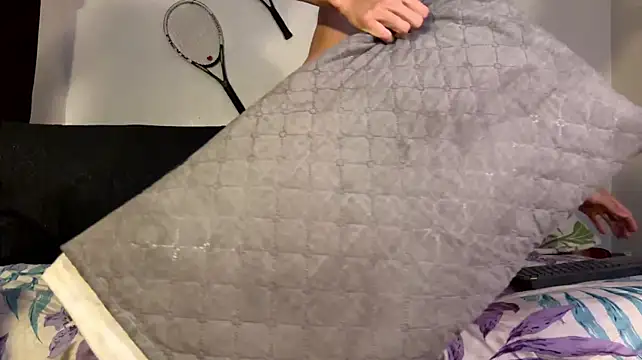 Aaron_wheel live XXX chat