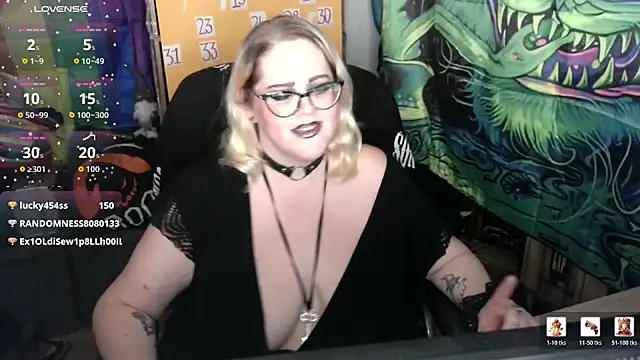 Kinky_Witch élő XXX-chatje