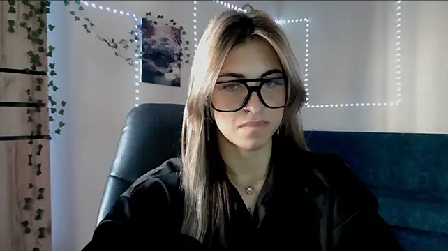 دردشة Rossy_Vega الجنسية المباشرة