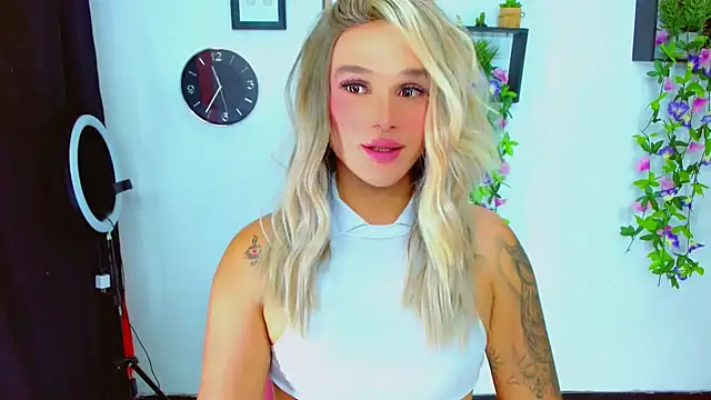 TaylorMon's Live XXX Chat