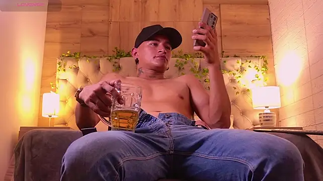 LiamDeeps live XXX chat