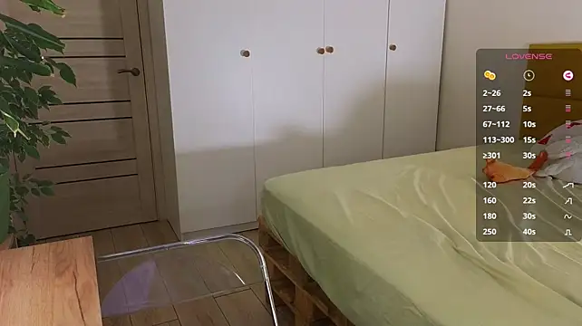 AliceKingsleigh 现场XXX聊天