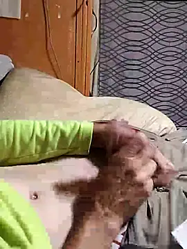 fuckingbigtit19782 Chat XXX live