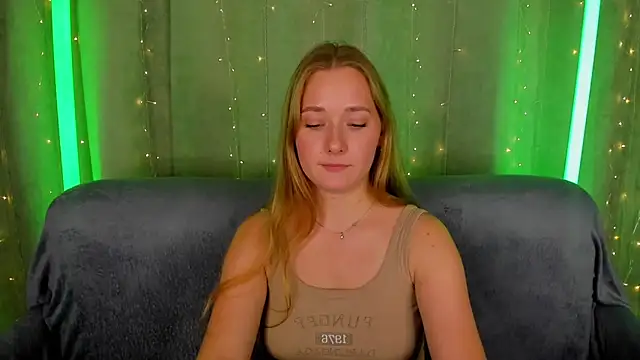 צ'אט XXX בשידור חי של AlinaVice