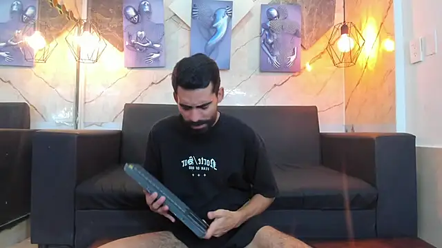 Chat XXX en directo de Andres_Bless