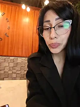 Chat XXX ao vivo de IsabellitaVIP