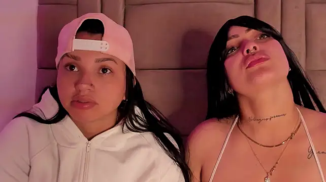 Chat XXX ao vivo de Agatha_Atenea11
