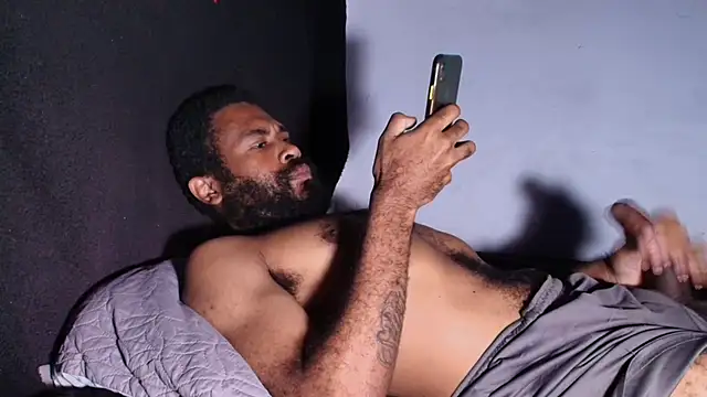 WolfMoreau Live XXX Chat