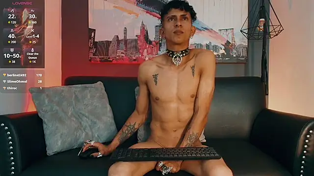 Maximoking26's Live XXX Chat