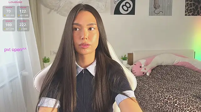 kittenrisha XXX чат на живо