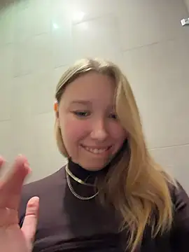 -NaughtyAngel-n Live XXX chat