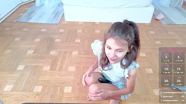 XXX chat uživo modela Little__Lunaa