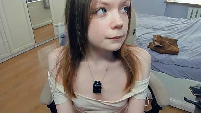 LavenderMitten's Live XXX Chat