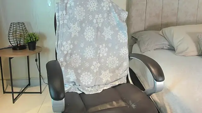 dantee_miller Chat XXX in diretta