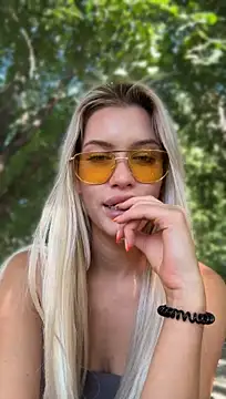 Živý XXX chat KikiWatson