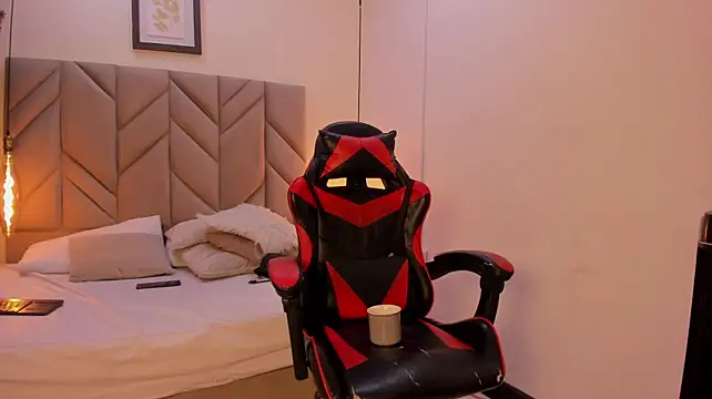 Živý XXX chat LeoDrake_
