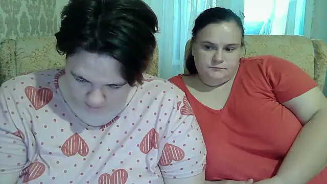 Chat +18 de EmmaXKristall ao vivo