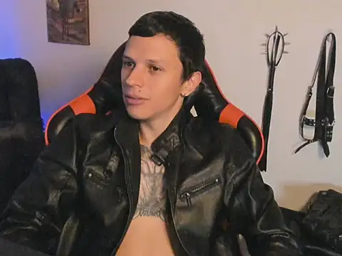 Masterdave7 Live XXX Chat
