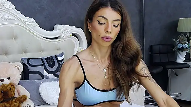 XXX chat uživo modela LaraDivine