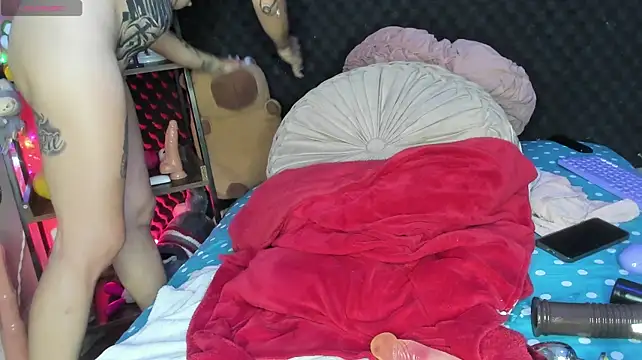 צ'אט XXX בשידור חי של Shadia_Squirt