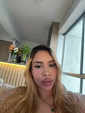 Karyrios 라이브 XXX 채팅