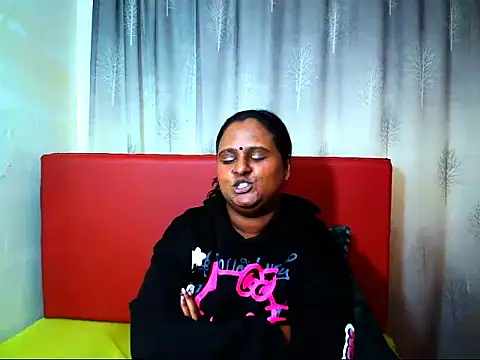 Chat +18 de Indian_sunshine ao vivo