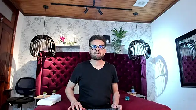 XXX chat uživo modela Difazzio_Smith