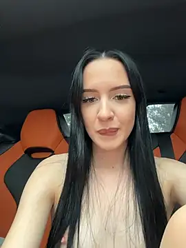 flora_off Chat XXX in diretta