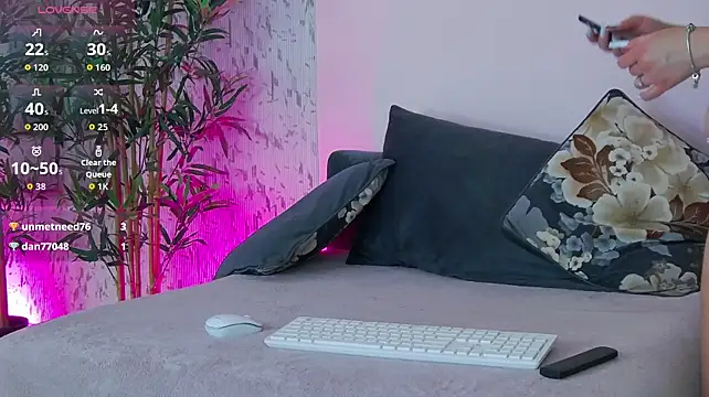 ErikaPinkyy live XXX chat