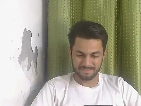 Stubborndesiboy 라이브 XXX 채팅