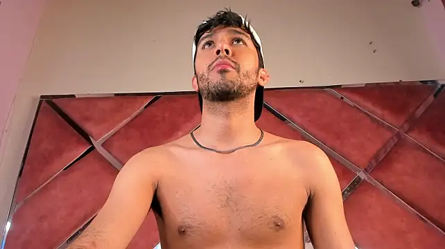RodrigoColby2 Adlı Modelin Canlı XXX Sohbeti