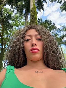 Chat XXX Live roxyrougee