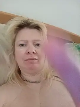 Lauri_scherri Live XXX-Chat