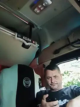 Živý XXX chat adas-